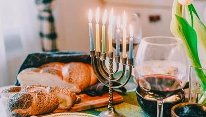 美股前瞻 | 三大期指盘前小幅走高！大摩空翻多：美股有望反弹超15%