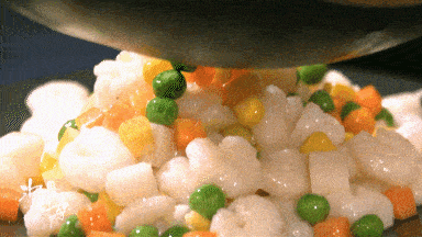 炒虾仁千万别直接下锅！多加1步弹嫩鲜香，不学亏大了！