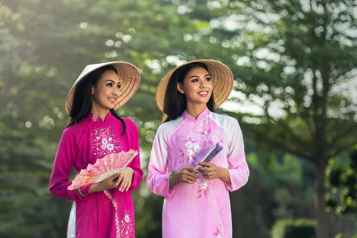 1万人民币换3398万越南盾<strong></p>
<p>玩币</strong>，那这三千多万，在越南又能玩多久呢？