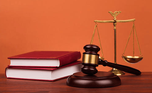 捡到智能手表后→盗刷某支付软件消费64次<strong></p>
<p>刷抢软件</strong>，可真“刑”！