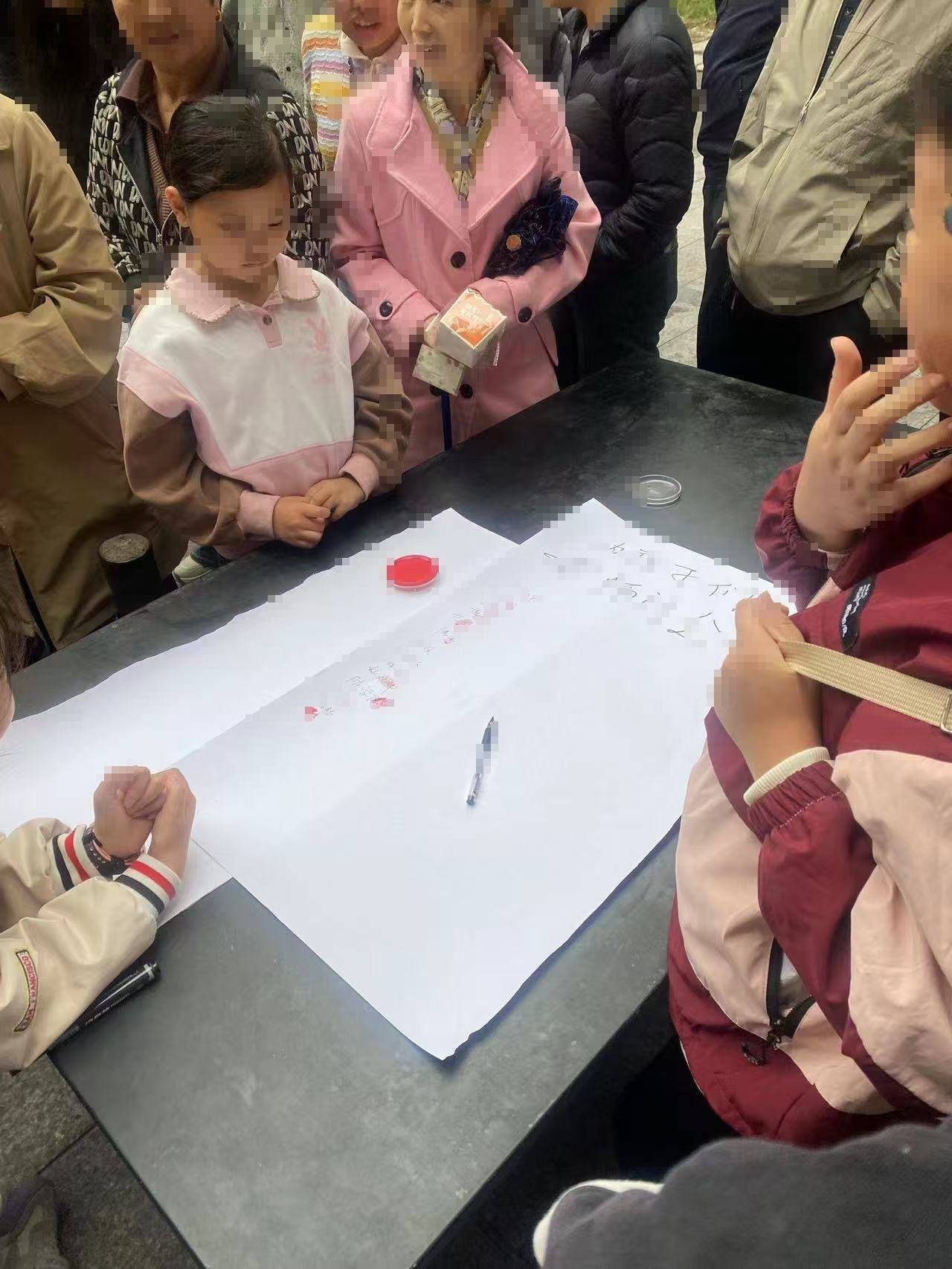 苏州知名艺术培训机构宣布破产<strong></p>
<p>900货币</strong>，老板下跪称“绝不跑路”，事发前安排活动消耗课时费