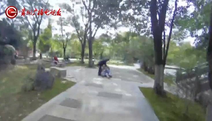 “亲爱的<strong></p>
<p>双货币套利</strong>,千万别说漏嘴!”68岁贵州阿姨遇“黄昏恋”,监控拍下……