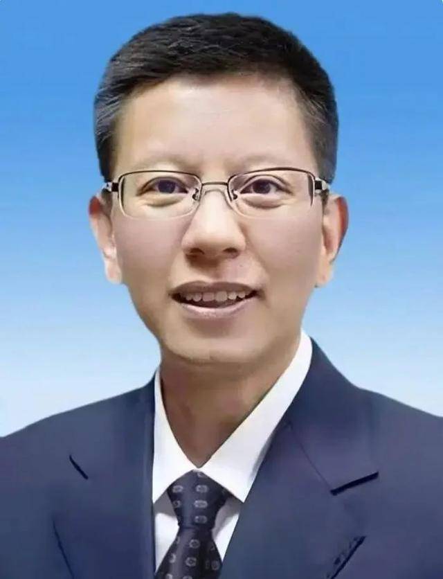 卸任市委书记3天后<strong></p>
<p>债券交易单位</strong>,55岁的他任省政府党组成员!