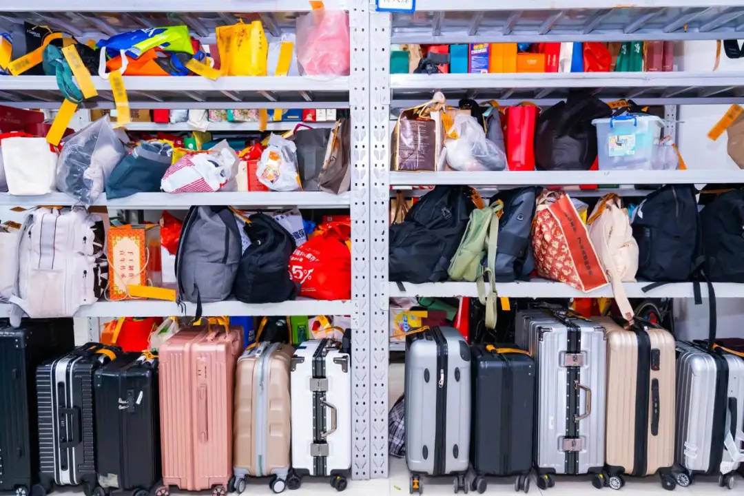 6天捡1000张身份证<strong></p>
<p>币币钱包</strong>！高铁站工作人员回应