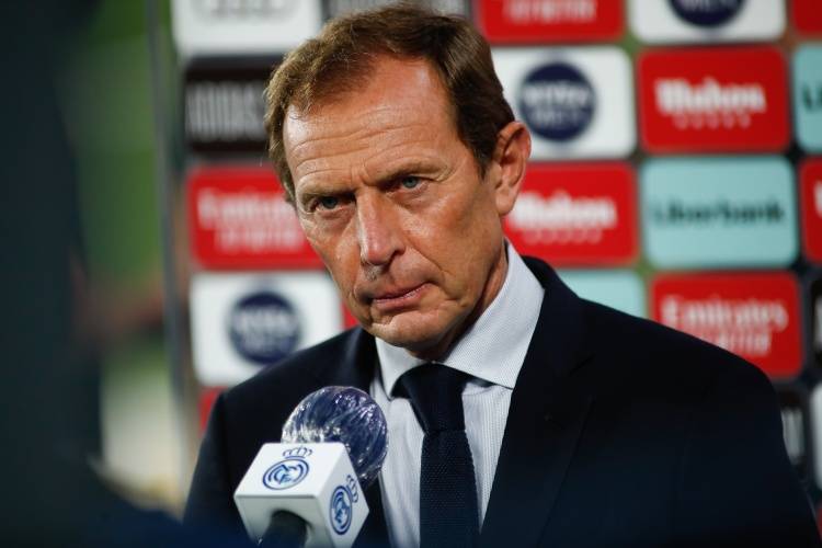 米兰欧冠客场3-1击败皇马<strong></p>
<p>炒币技巧</strong>,成为历史上唯一能两次在欧冠客场进皇马至少3球的球队