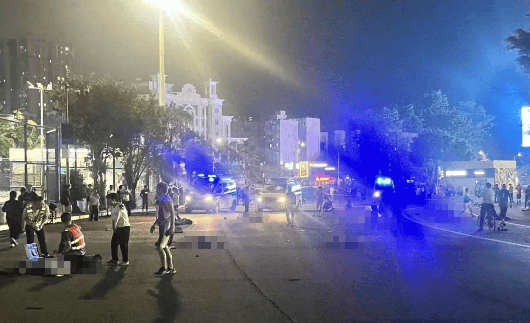 汽车撞倒多名行人逃逸<strong></p>
<p>交易者指数</strong>，62岁男子被控制！警方通报→