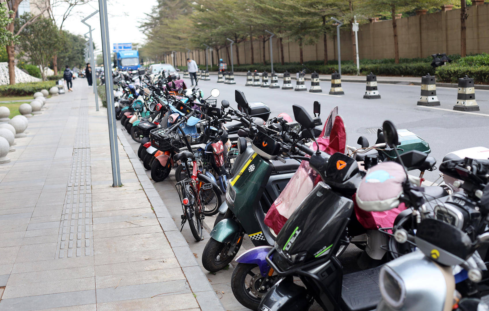 广州电动自行车将限速15公里 专家：建议外卖平台调整考核<strong></p>
<p>币币账户</strong>，考虑限速因素