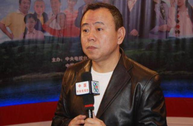 潘长江：我钱花一辈子也花不完<strong></p>
<p>刷软件下载量</strong>，如今67岁却越活越“糊涂”了