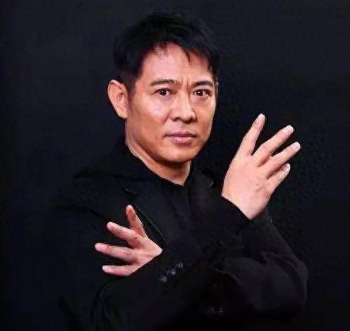李连杰:后事一切从简<strong></p>
<p>有币网</strong>，不用立碑也不用办丧事，树葬海葬都可以