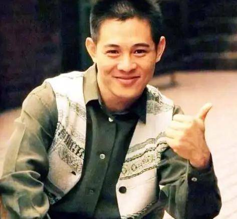 李连杰:后事一切从简<strong></p>
<p>有币网</strong>，不用立碑也不用办丧事，树葬海葬都可以