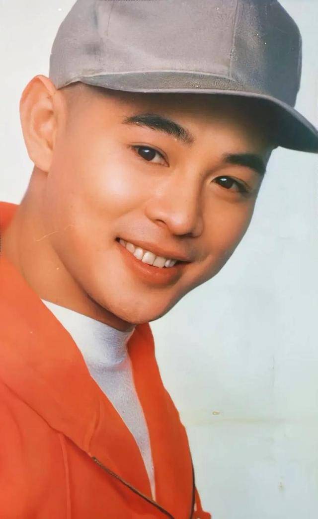 李连杰:后事一切从简<strong></p>
<p>有币网</strong>，不用立碑也不用办丧事，树葬海葬都可以