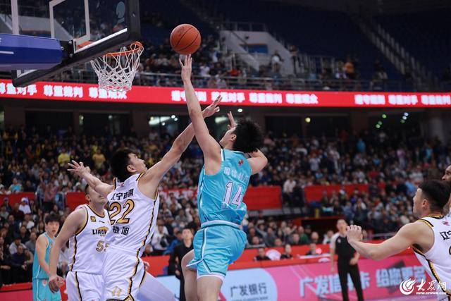 热血沸腾!青岛男篮最后三分钟14-0绝地翻盘<strong></p>
<p>便士软件</strong>,队史首次单赛季双杀辽宁