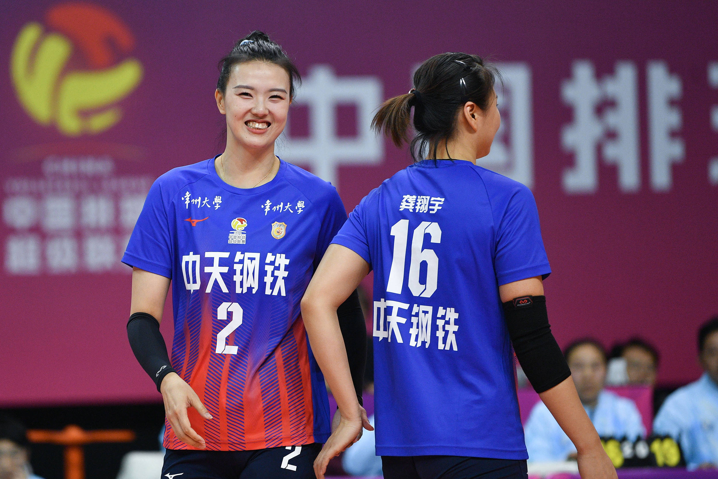 深一度｜老将张常宁<strong></p>
<p>叠加软件</strong>，排球征途迎风而上