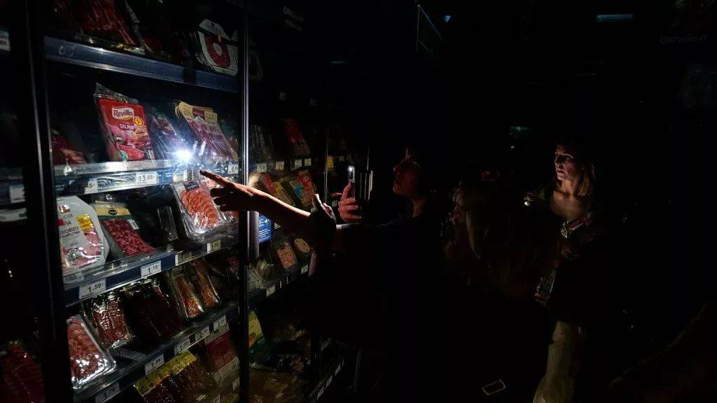 西葡法三国大停电<strong></p>
<p>双货币对冲源码</strong>,事故何以酿成