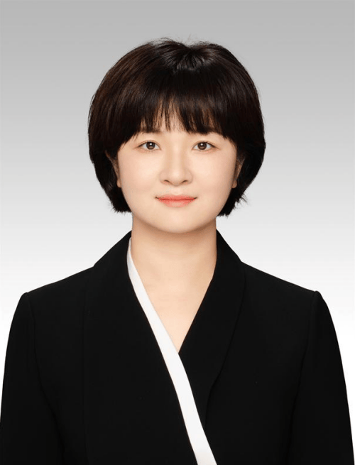 不到1年再公示<strong></p>
<p>全自动交易系统</strong>,生于1987年的李金玲,拟提名为县长候选人