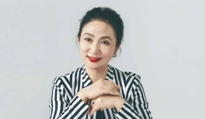 国家一级演员陈丽云<strong></p>
<p>清币价格</strong>,被逮捕