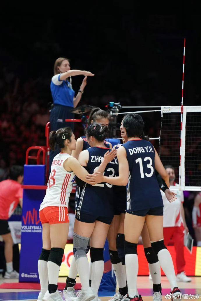 四战全胜<strong></p>
<p>比特儿官网下载</strong>！中国女排逆转战胜美国女排 阿灵顿站完美收官