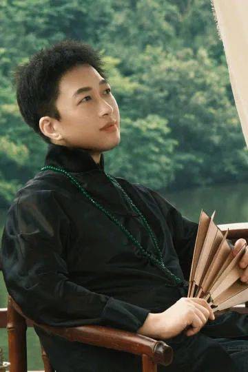 15岁女孩七七1分钟视频报价1万<strong></p>
<p>比特儿海外版官网下载</strong>,因神似张柏芝走红,七七妈妈曾称以学业为由拒绝于正邀约