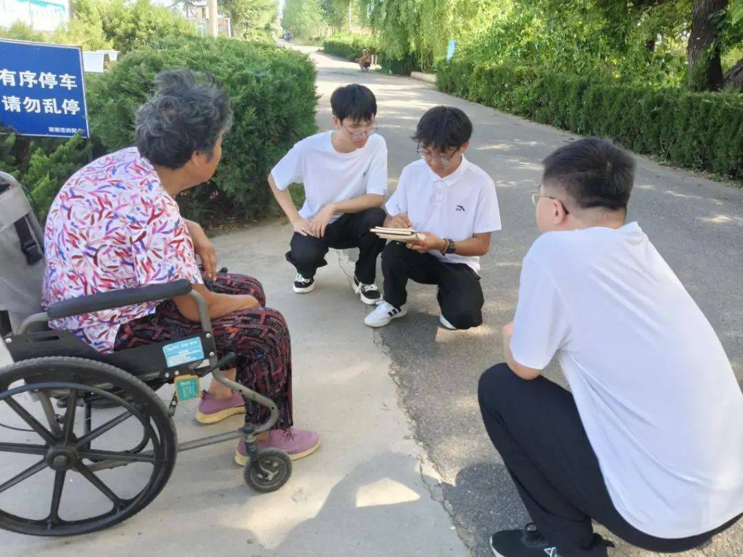 中国海洋大学、山东农业大学学子在诸城→