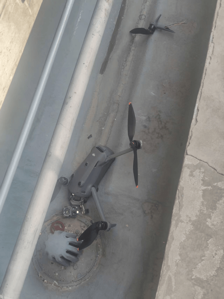 上海环球金融中心楼顶无人机对撞！对话管理方：9年已坠95架<strong></p>
<p>比特派怎样使用教程</strong>，楼顶“风洞”成黑飞重灾区！