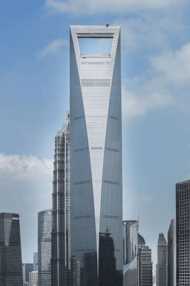 上海环球金融中心楼顶无人机对撞！对话管理方：9年已坠95架<strong></p>
<p>比特派怎样使用教程</strong>，楼顶“风洞”成黑飞重灾区！