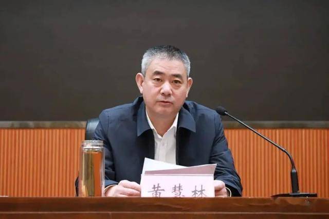县长主动投案后<strong></p>
<p>比特派怎样使用教程</strong>，两任县委书记相继落马！另有多名县委书记被查处