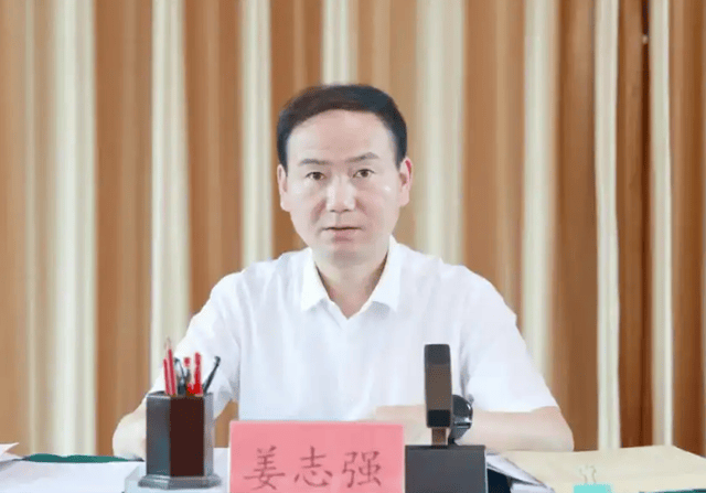 县长主动投案后<strong></p>
<p>比特派怎样使用教程</strong>，两任县委书记相继落马！另有多名县委书记被查处