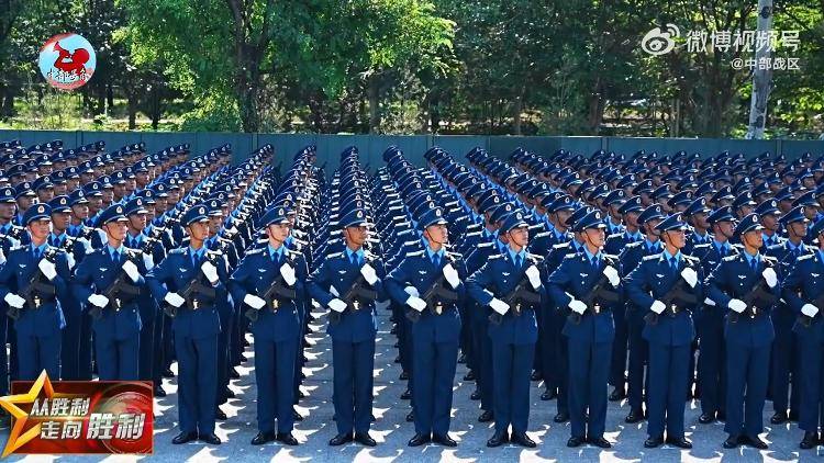 九三阅兵倒计时5天<strong></p>
<p>币安</strong>！空中梯队多型新机将首次受阅 队员练就“米秒不差”