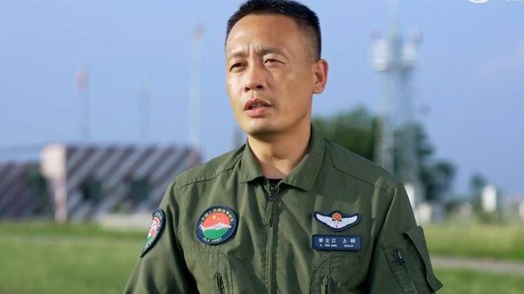 九三阅兵倒计时5天<strong></p>
<p>币安</strong>！空中梯队多型新机将首次受阅 队员练就“米秒不差”