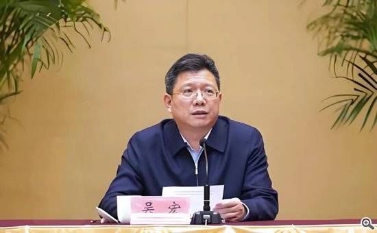 苏州工业园的“破窗效应”<strong></p>
<p>币安</strong>，管委会主任吴宏落马