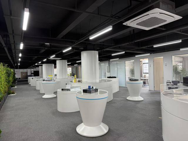 锚定“人工智能+”政策 星元云智成都AI创新生态中心项目落地