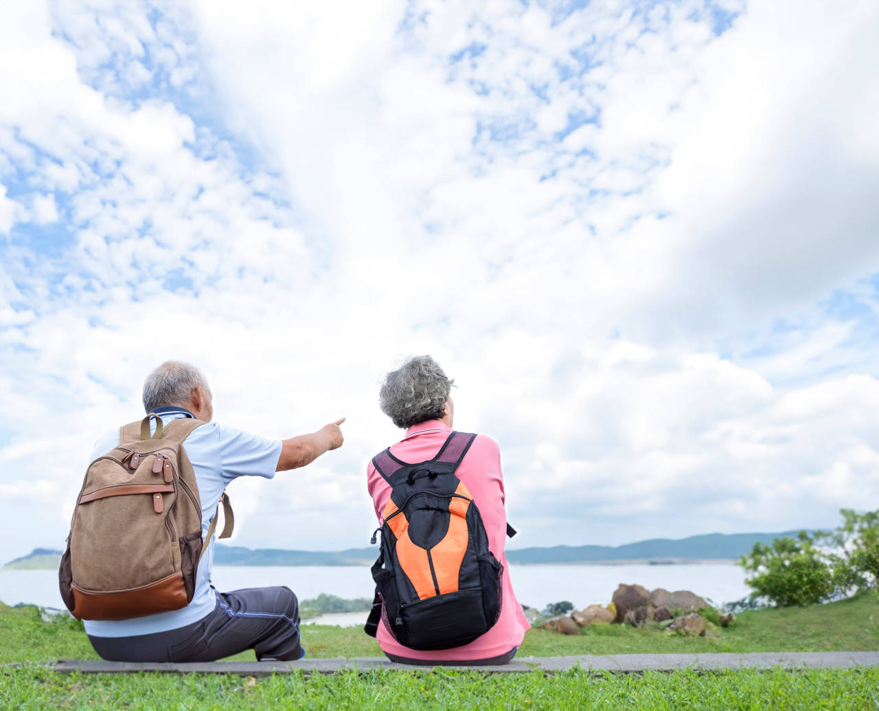 退休后<strong></p>
<p>币安交易所</strong>，他们重新开始上班：“工资不高，图个开心”