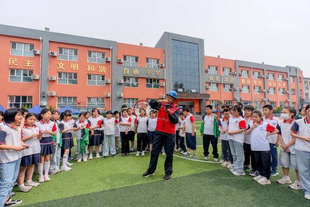 河北石家庄:电“亮”开学第一课 用心护航开学季