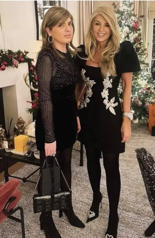 希腊航运巨头28岁女继承人在家中死亡<strong></p>
<p>币安交易</strong>，疑被虫类叮咬后发病，涉事医院承认犯下严重错误