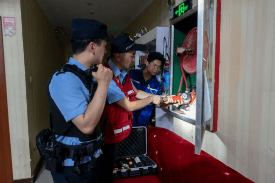 全域发力<strong></p>
<p>币安钱包</strong>！无锡公安开展安全生产大排查大整治