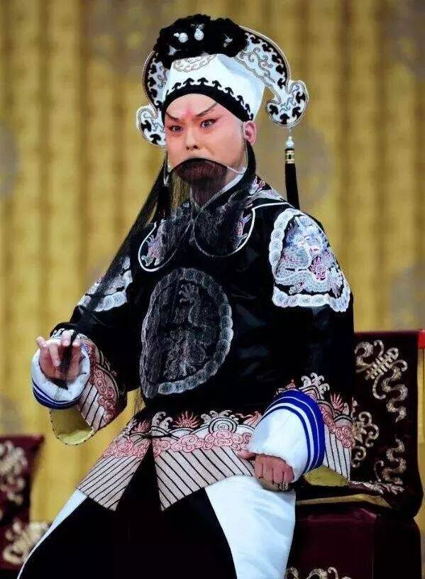 痛别<strong></p>
<p>安币</strong>!著名演员昨晚去世!4岁入行、刻苦一生