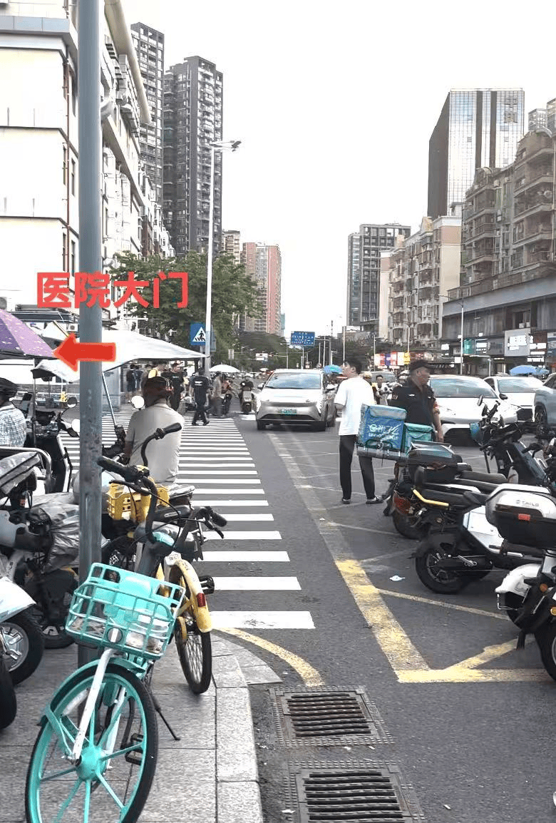深圳一医院门口被指“举步维艰”<strong></p>
<p>安币</strong>！整治后记者实探:仍很堵