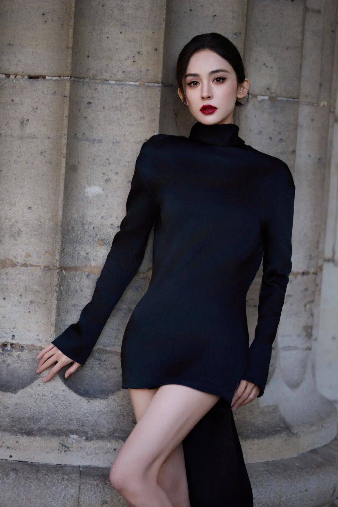 时装周上的女明星<strong></p>
<p>币安网址</strong>，秋冬氛围感一键封顶！