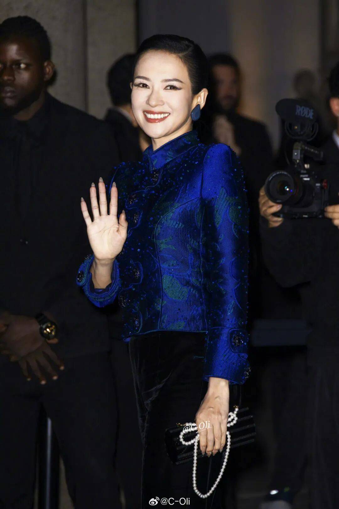 时装周上的女明星<strong></p>
<p>币安网址</strong>，秋冬氛围感一键封顶！