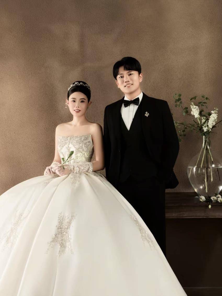 “千万富翁”解克锋儿子解清帅将举办婚礼<strong></p>
<p>币安链</strong>,解克锋:很开心,邀请了部分寻亲家长参加