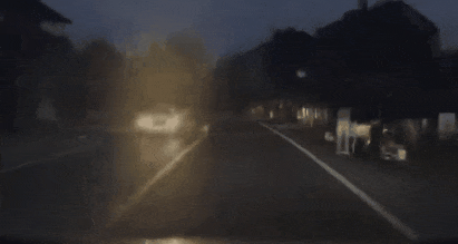 女司机撞到未拴绳的狗<strong></p>
<p>币安官网入口</strong>，同车男子遭狗主人亲友围殴！警方通报