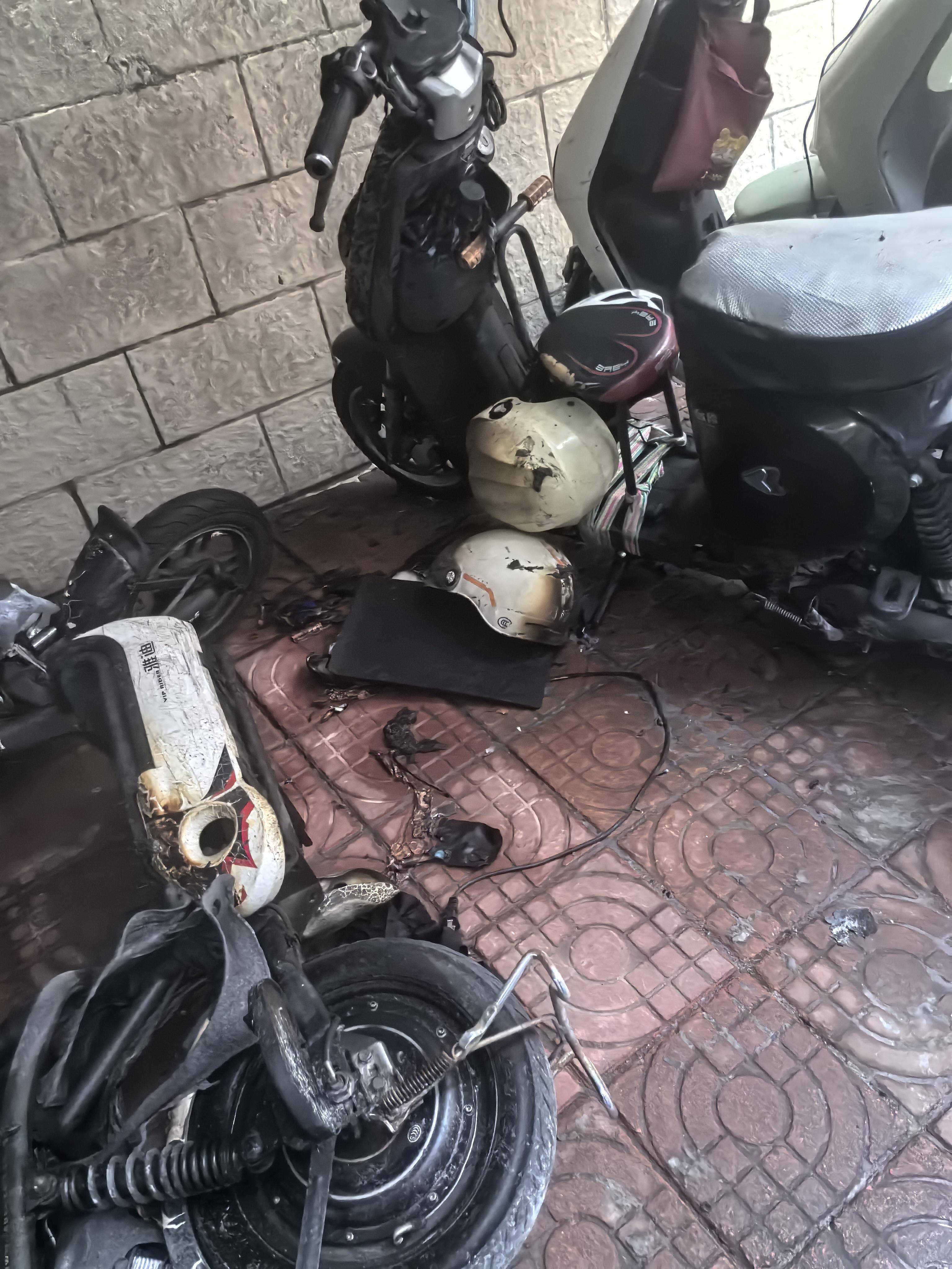 深圳一小区电动车管理引担忧<strong></p>
<p>安币网官网</strong>，部门责令整改后，记者实探