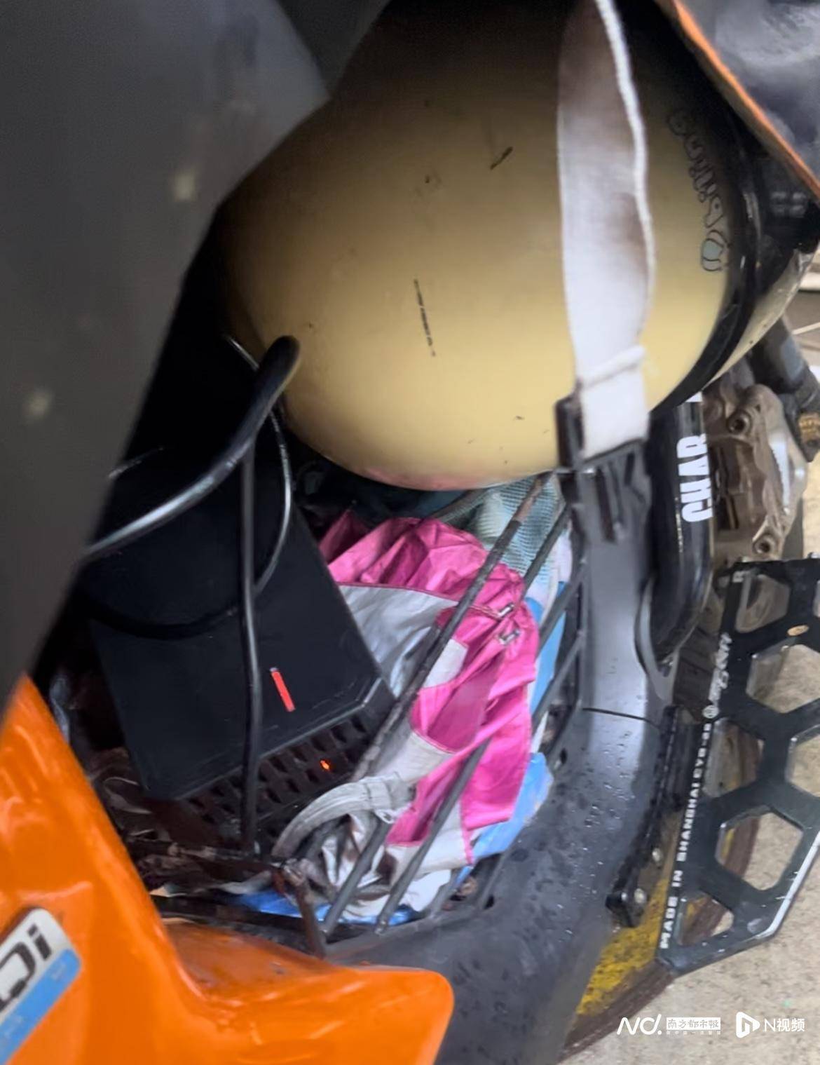 深圳一小区电动车管理引担忧<strong></p>
<p>安币网官网</strong>，部门责令整改后，记者实探