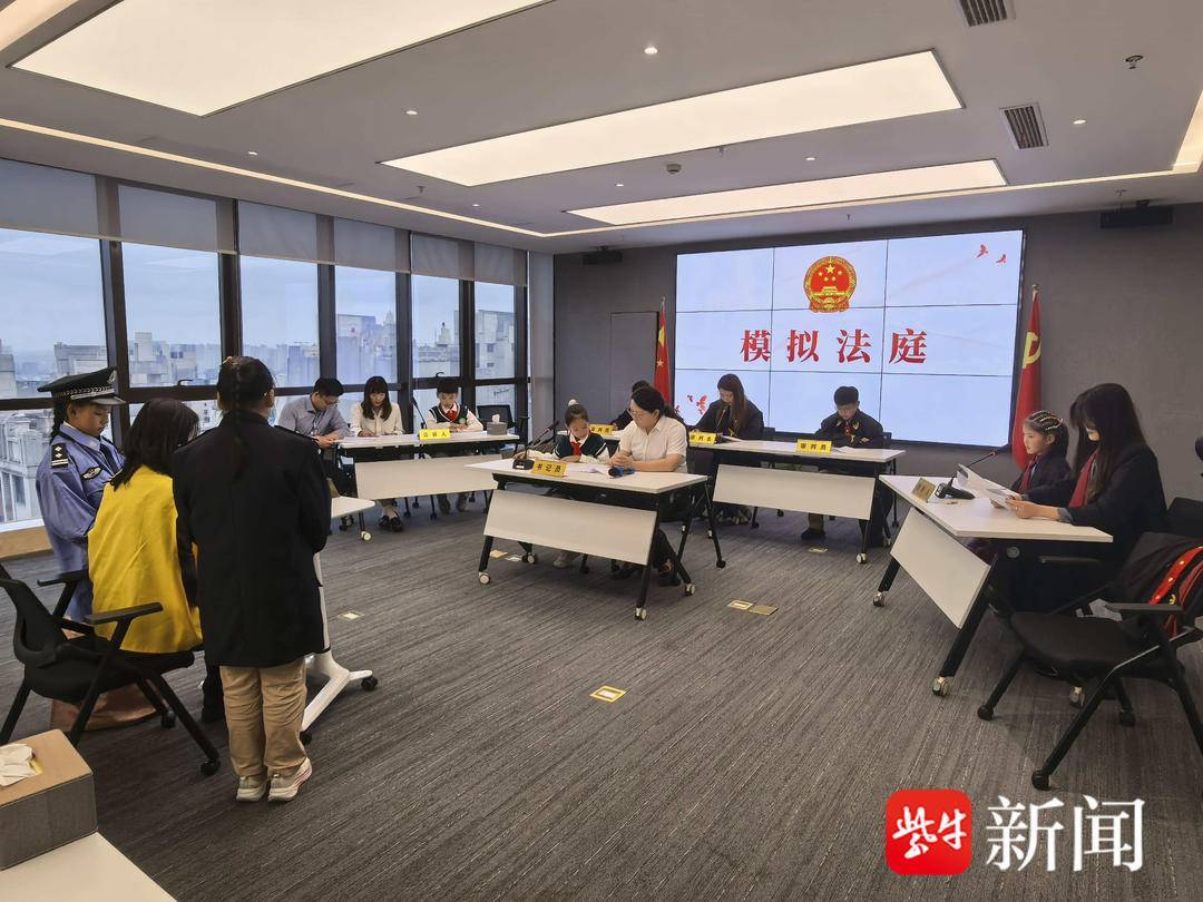 “叔叔是江苏的<strong></p>
<p>币安下载链接</strong>，将来一定带你们去看看！”镇江警官不忘承诺，四次组织近百名藏区学子来苏研学