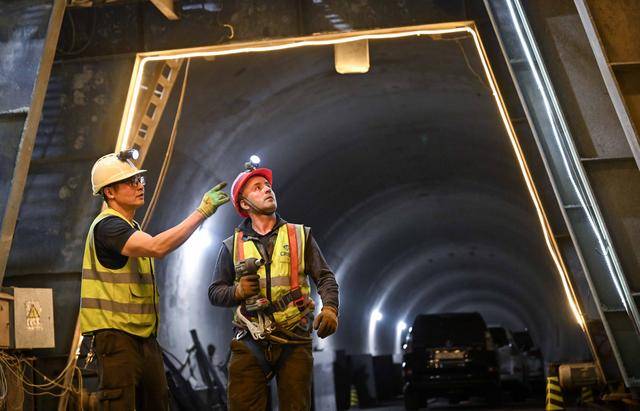 青年说 | 到中亚<strong></p>
<p>ERC20</strong>，奔赴一场激动人心的“探秘”