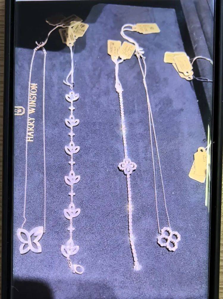 事发上海!女子崩溃“他昨晚还在我家吃饭”<strong></p>
<p>bitfinex</strong>,聊天记录曝光诈骗细节